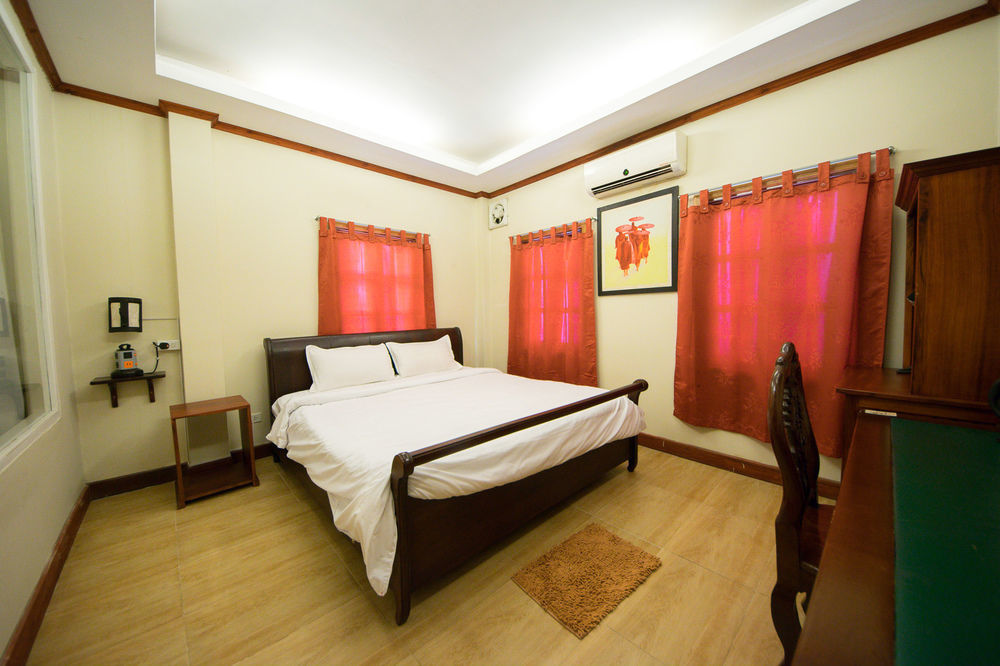 Mylaohome Guesthouse Luang Prabang Bagian luar foto