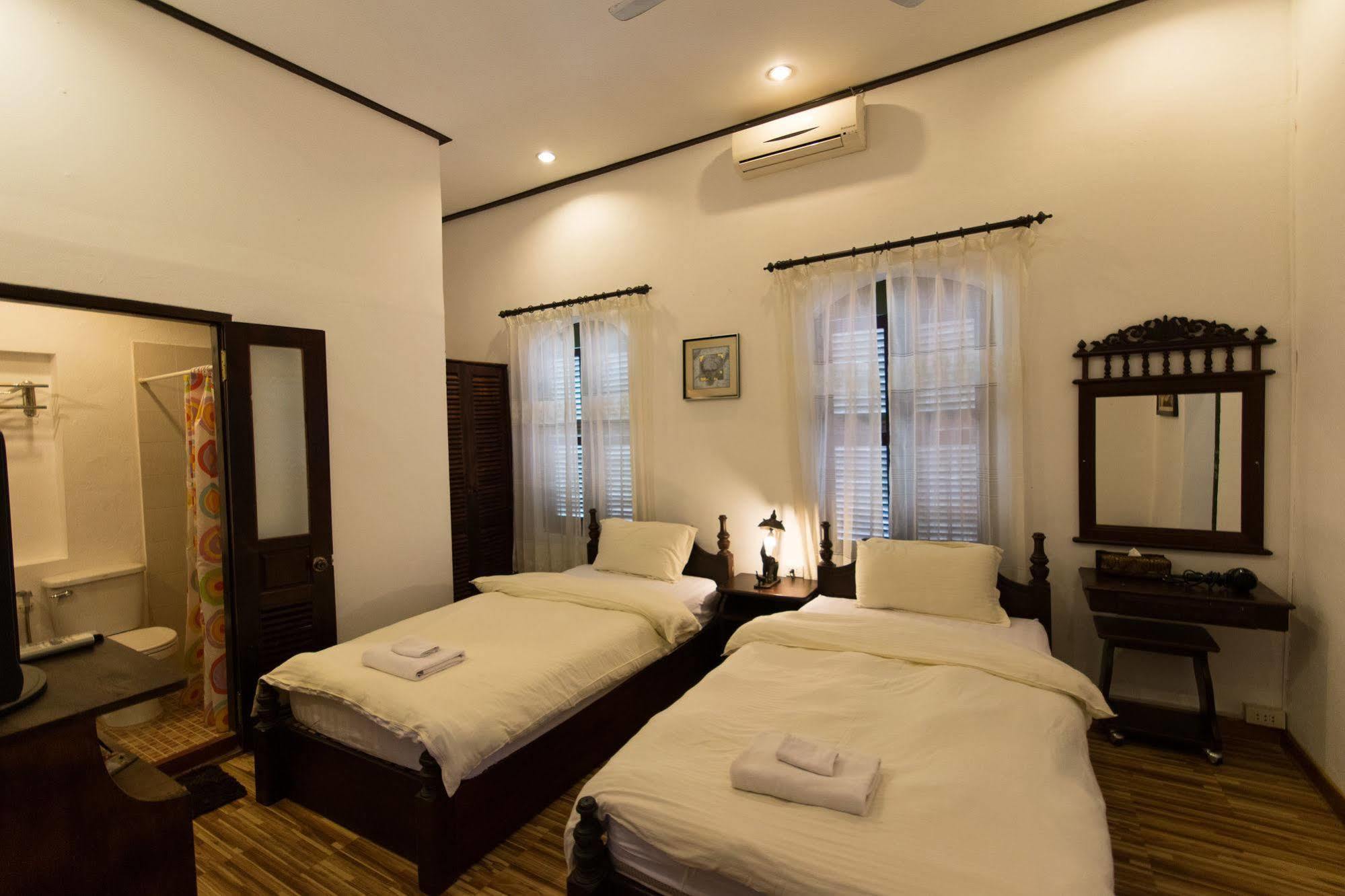 Mylaohome Guesthouse Luang Prabang Bagian luar foto