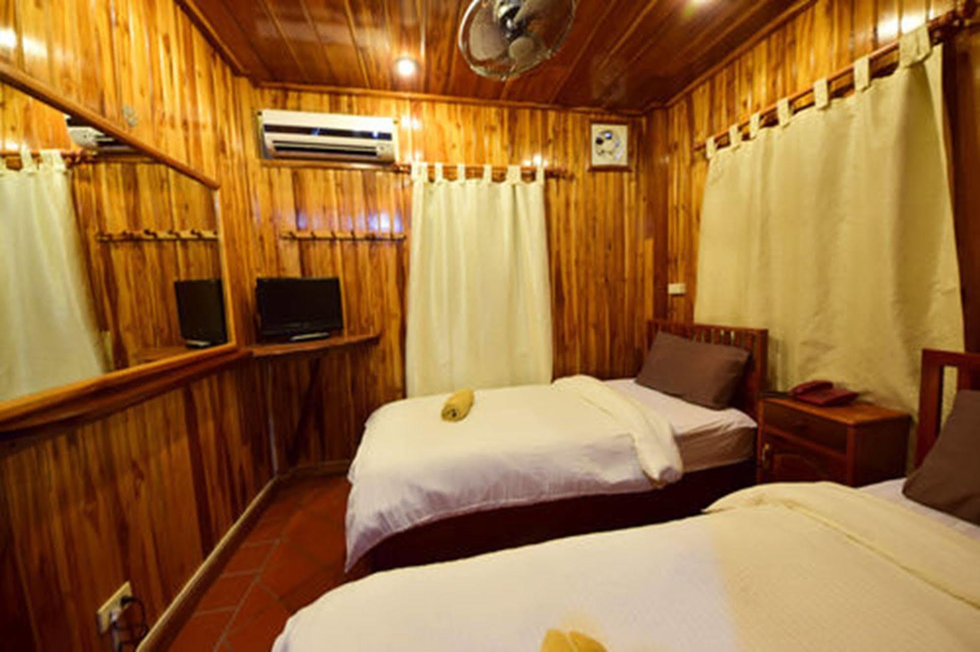 Mylaohome Guesthouse Luang Prabang Bagian luar foto